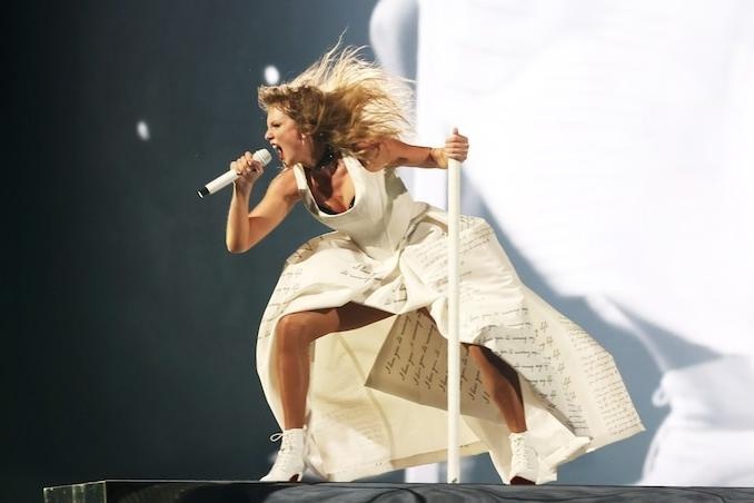 Concert cua Taylor Swift gay ra dong dat hinh anh