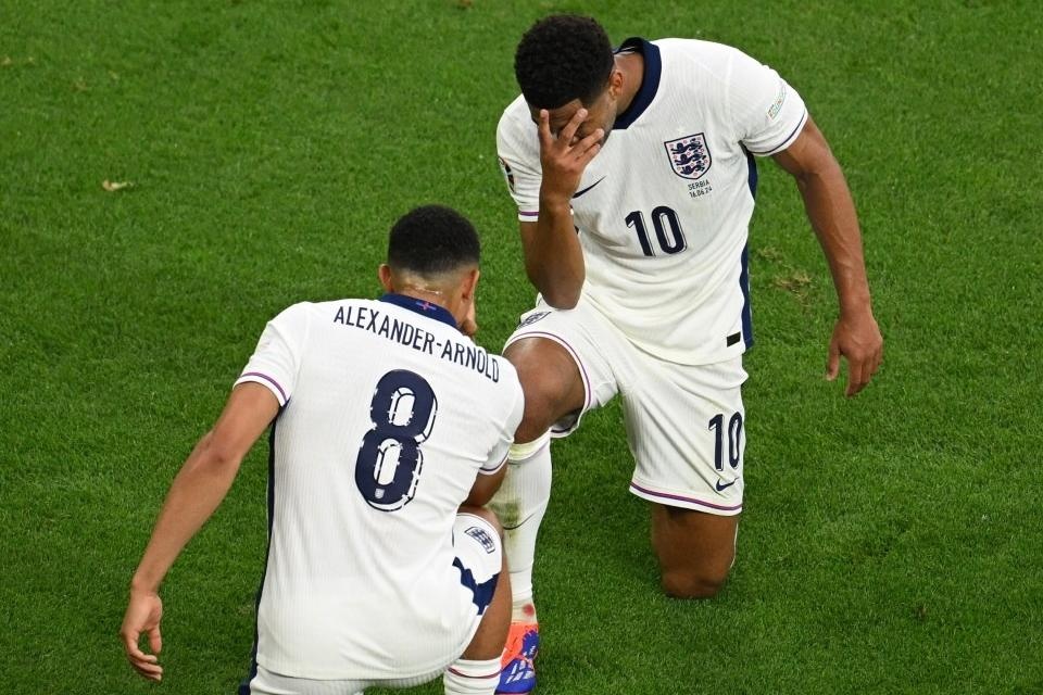 Bellingham giai thich man an mung doc la sau ban thang hinh anh