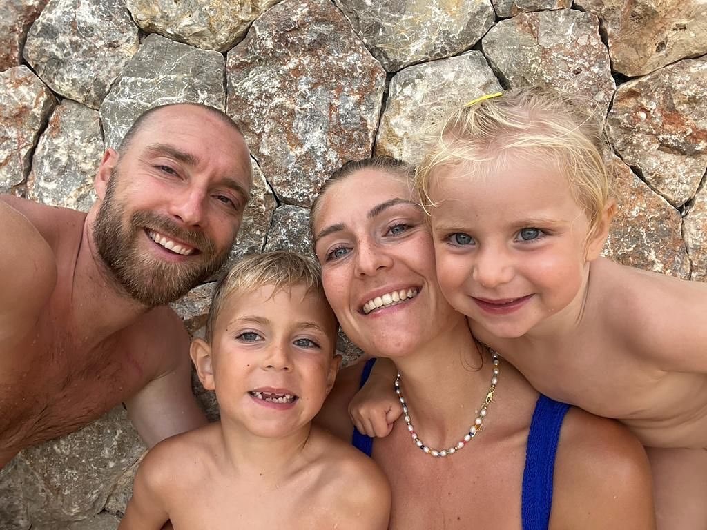 cau thu dan mach anh 4