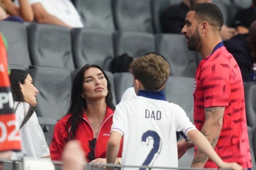Vo va bo cu cua cau thu Anh dung mat tai EURO 2024 hinh anh