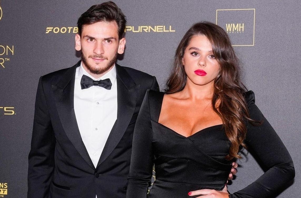 Chan dung vo cua nguoi hung giup tuyen Georgia thang Bo Dao Nha hinh anh