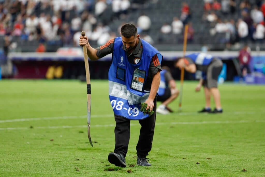 mặt sân ảnh 3 mat san anh 3