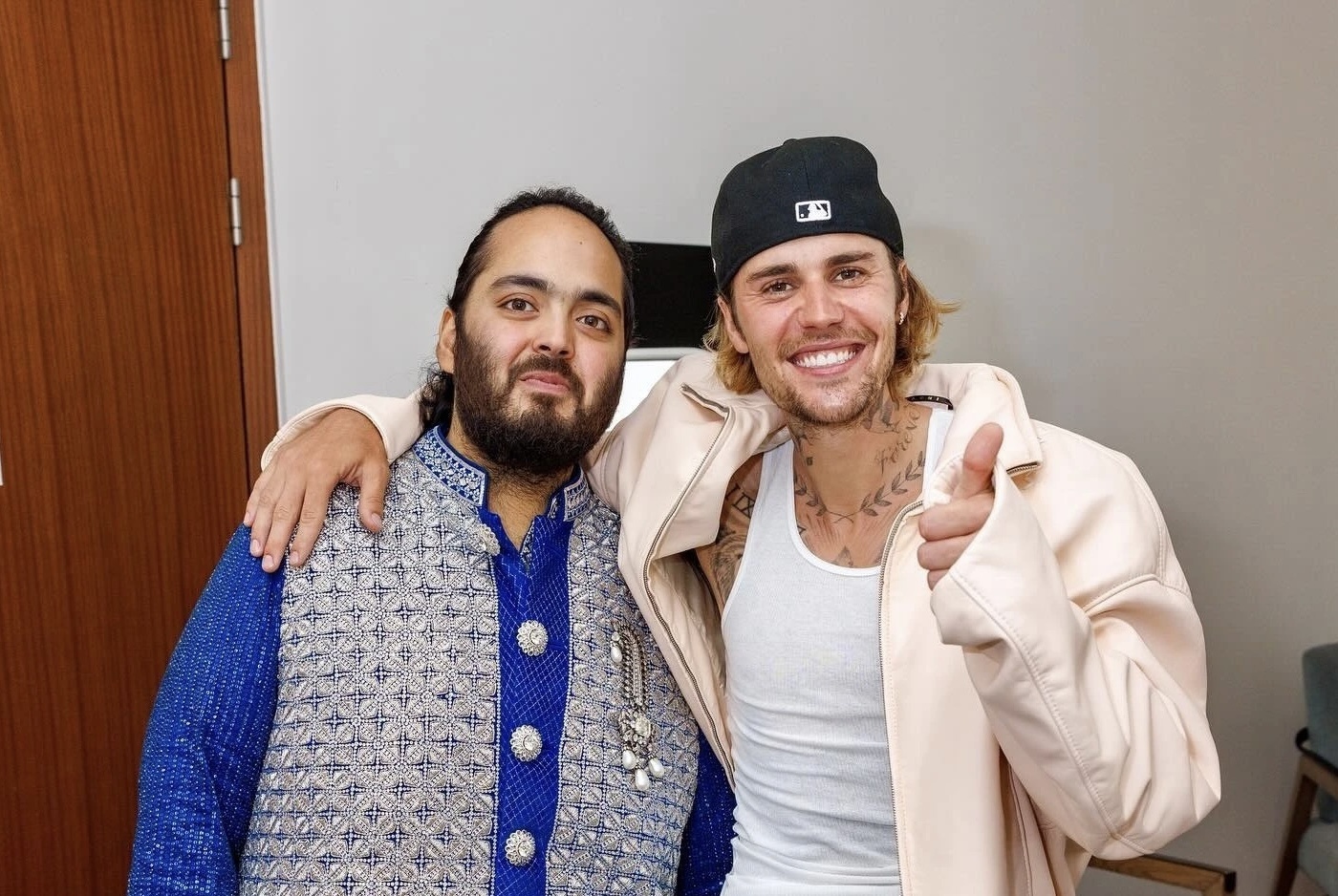 Ty phu giau nhat chau A thue Justin Bieber hat mung dam cuoi con trai hinh anh