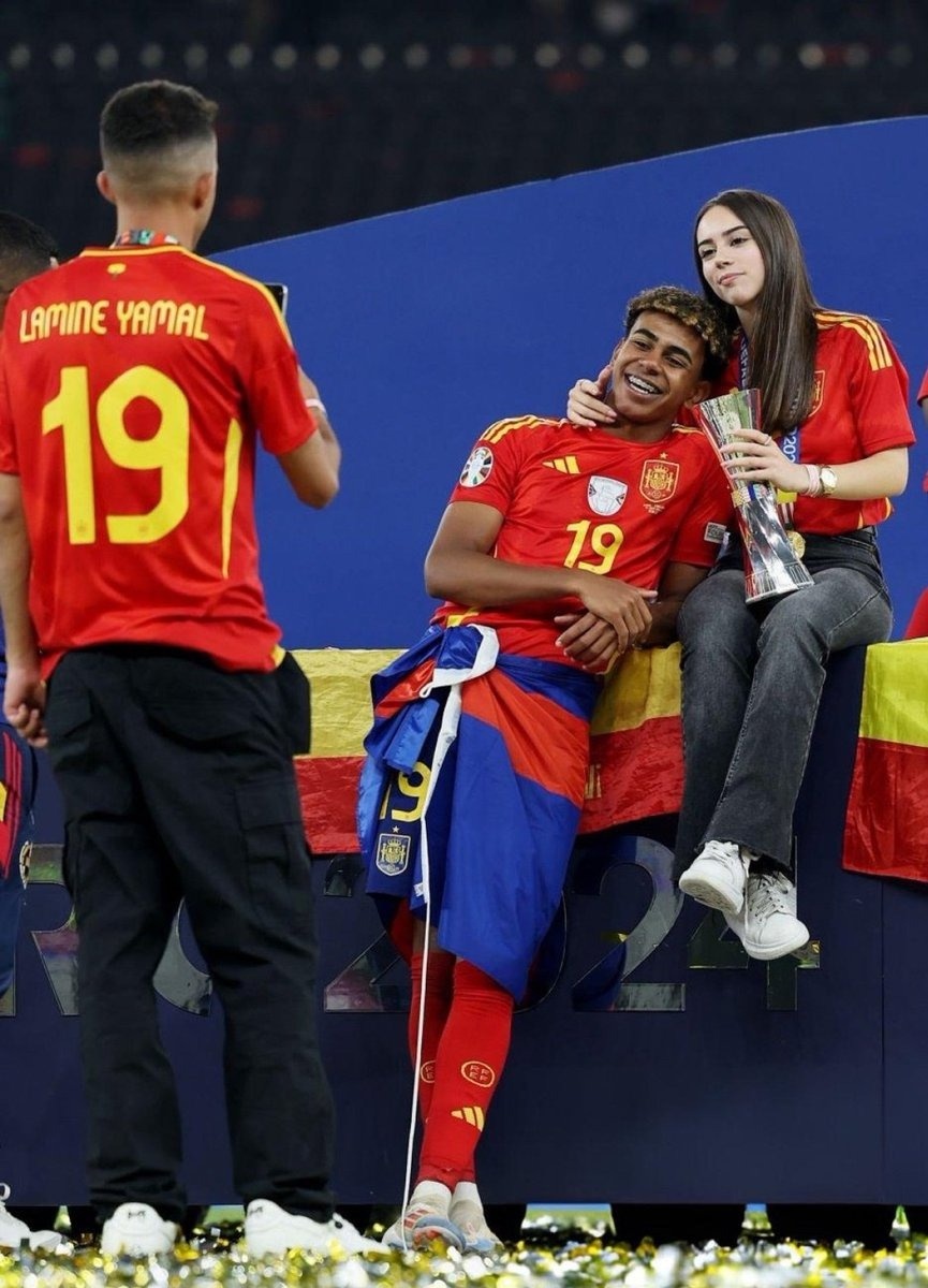 bạn gái lamine yamal ảnh 7 ban gai lamine yamal anh 7