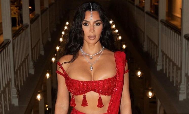 Kim Kardashian 'choi troi' o dam cuoi con trai ty phu giau nhat chau A hinh anh