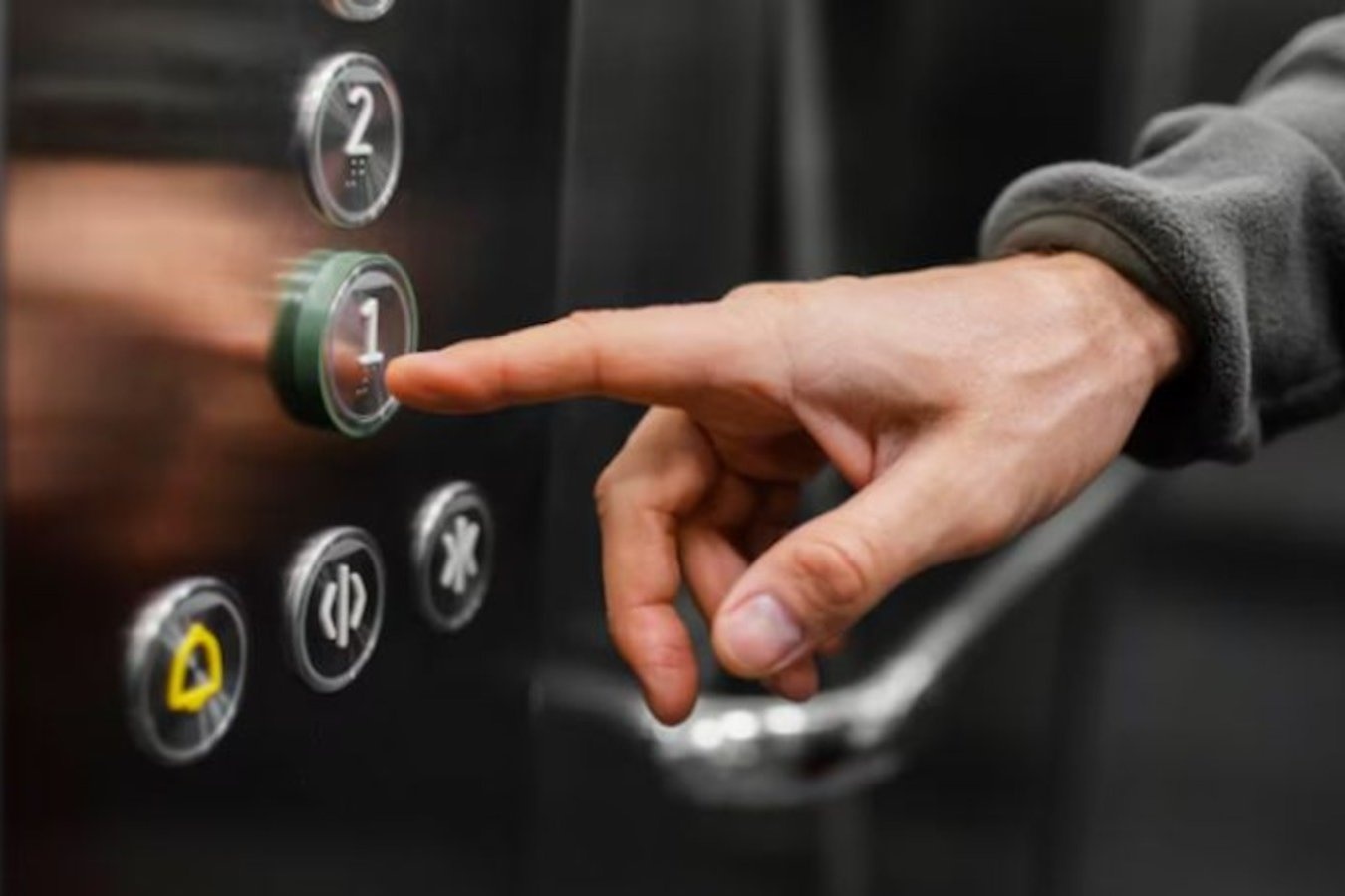 Mac ket 2 ngay trong thang may khi di kham benh hinh anh