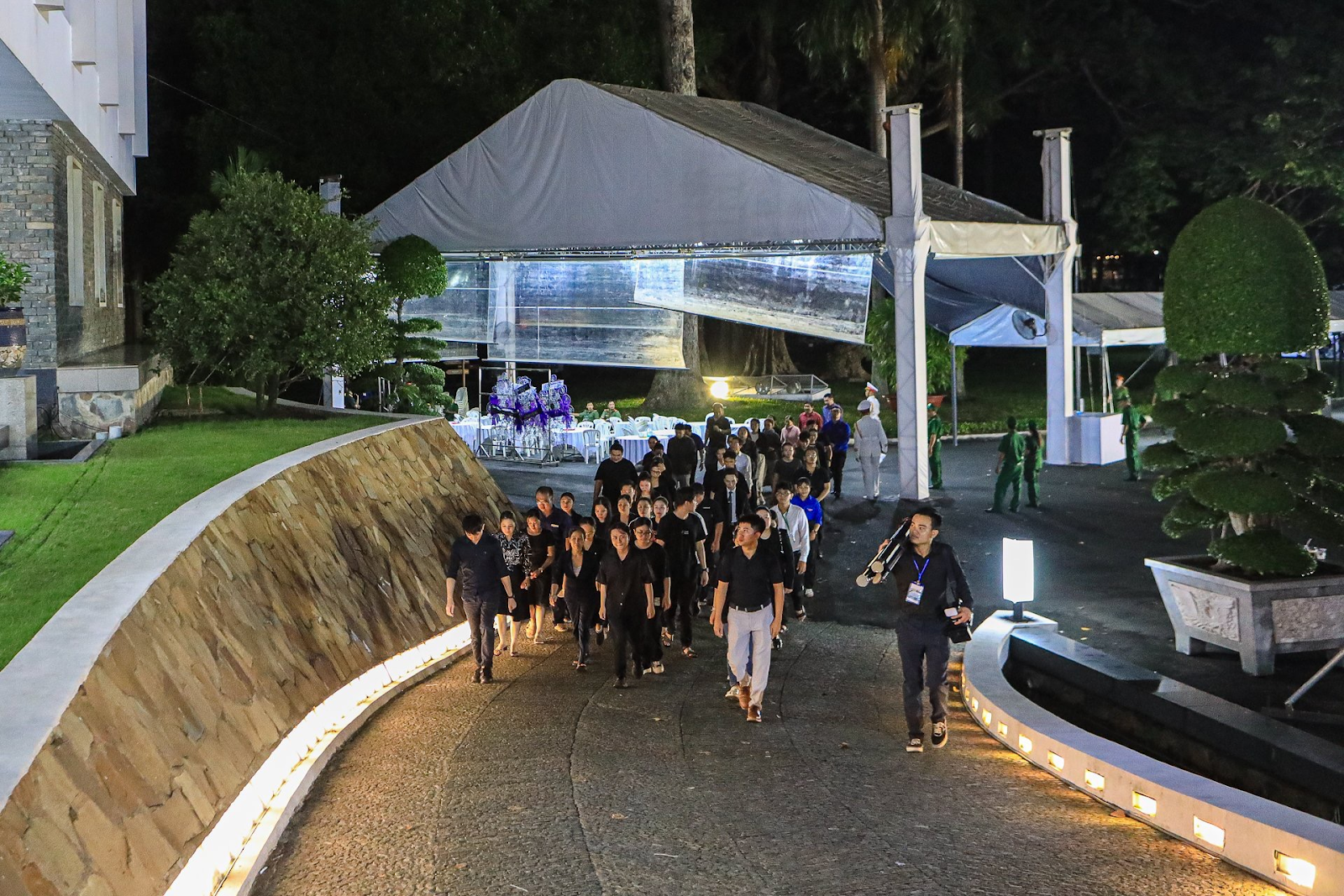 le vieng tong bi thu anh 5