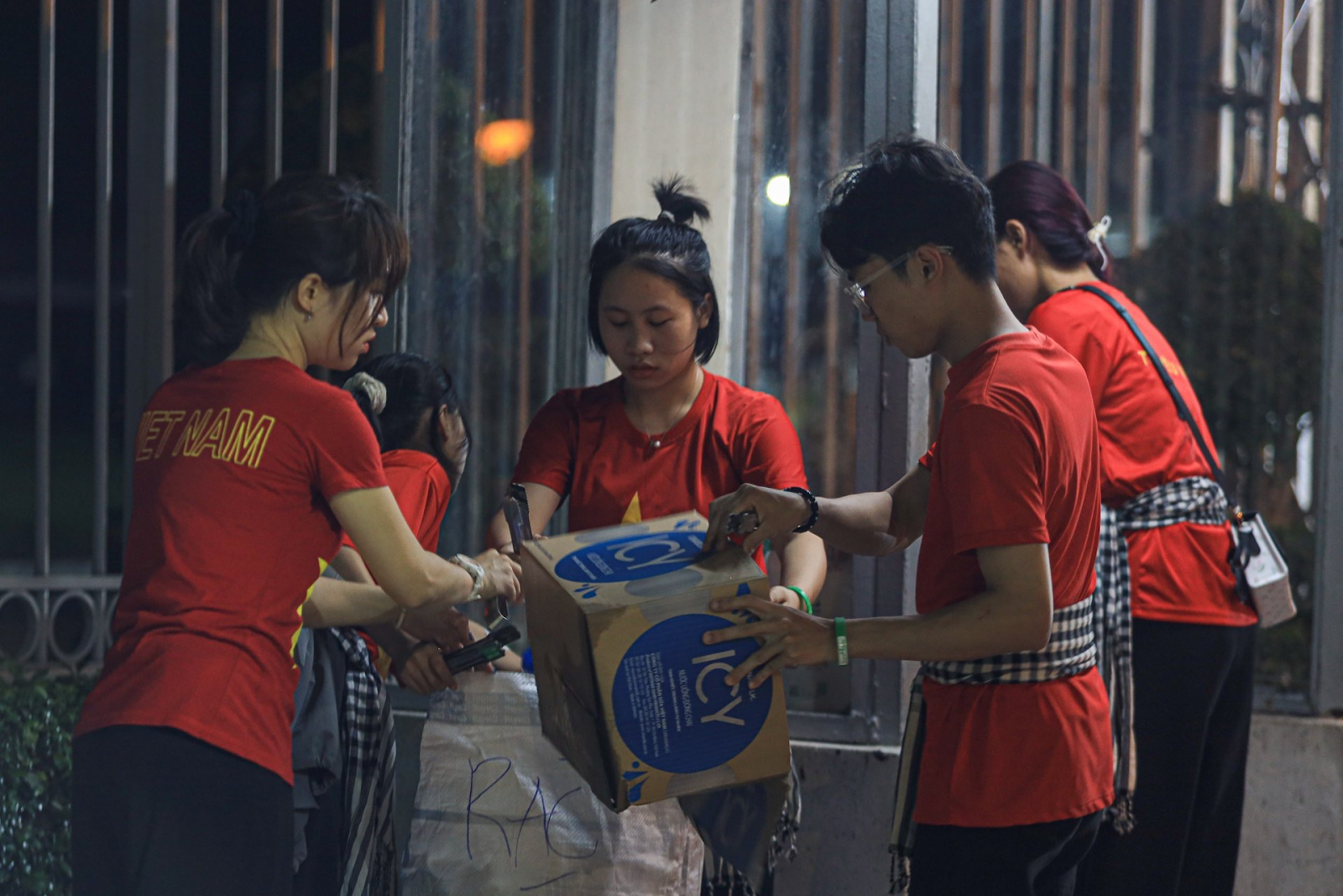 le vieng tong bi thu anh 4