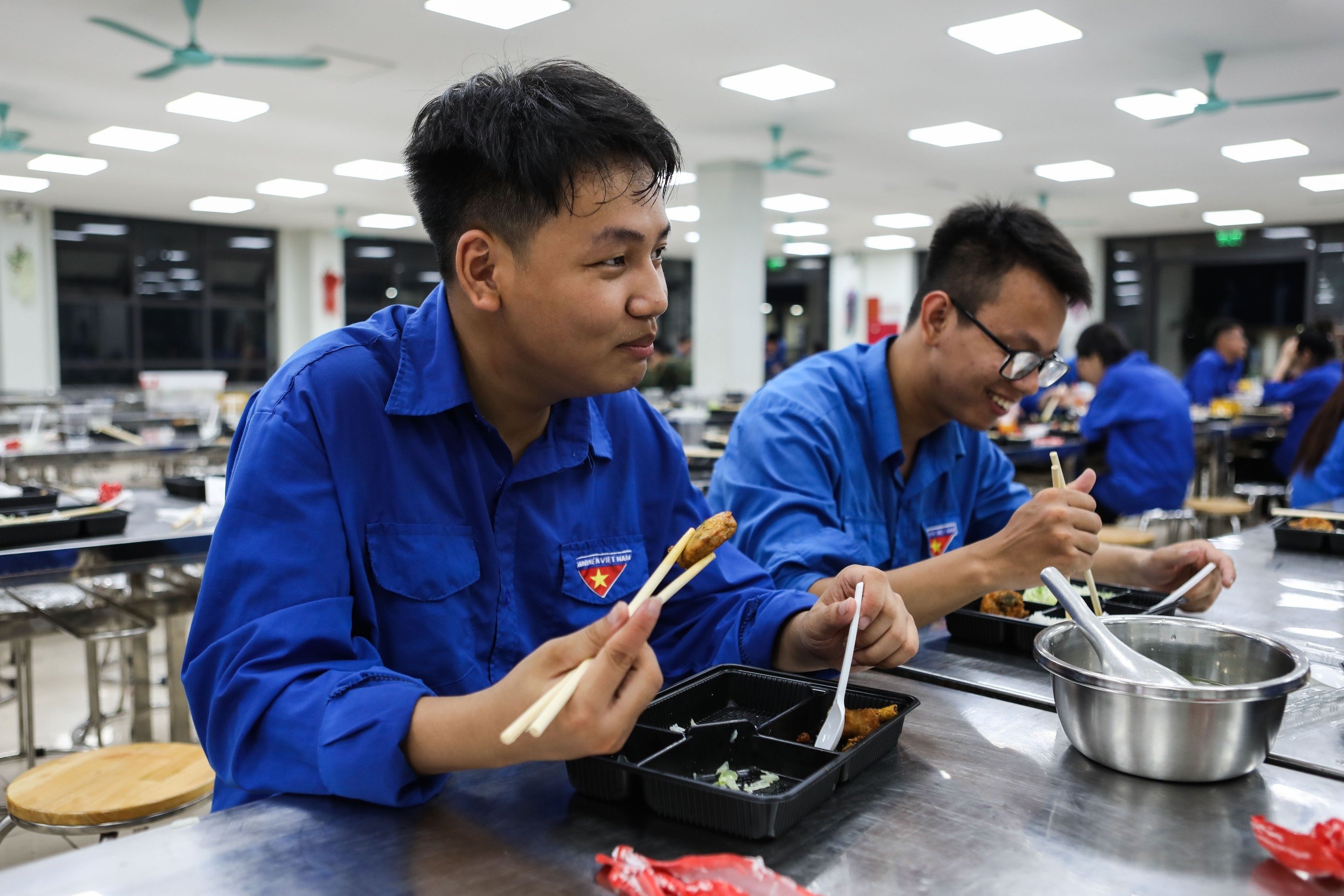 xep hang cho vieng,  lai da dong anh, le vieng tong bi thu, quoc tang tong bi thu anh 11