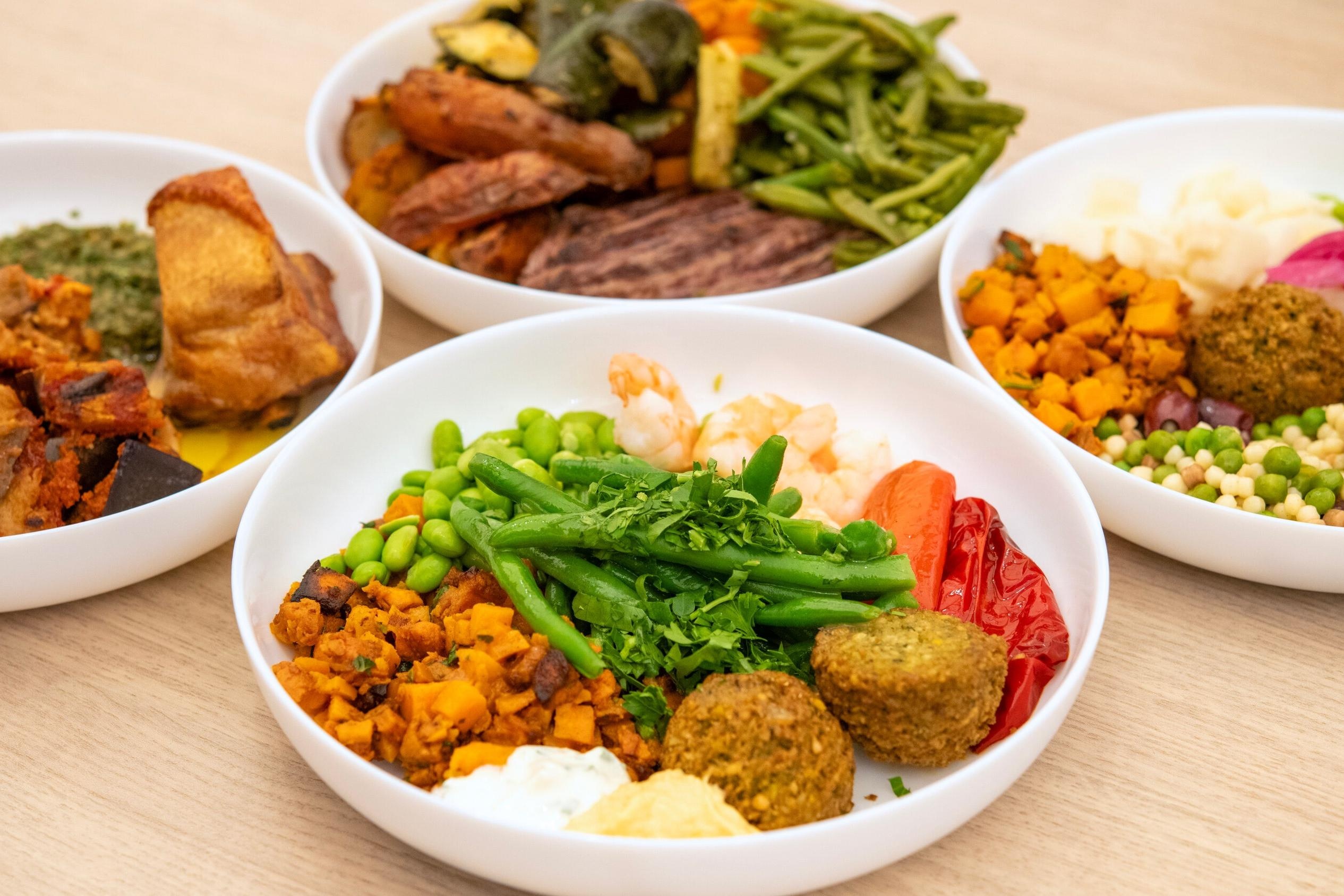 VDV than troi voi chuyen an, ngu, tam tai Lang Olympic Paris hinh anh