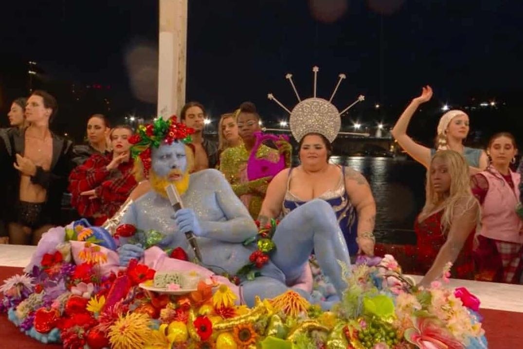 Tiet lo gay soc ve le be mac Olympic Paris hinh anh