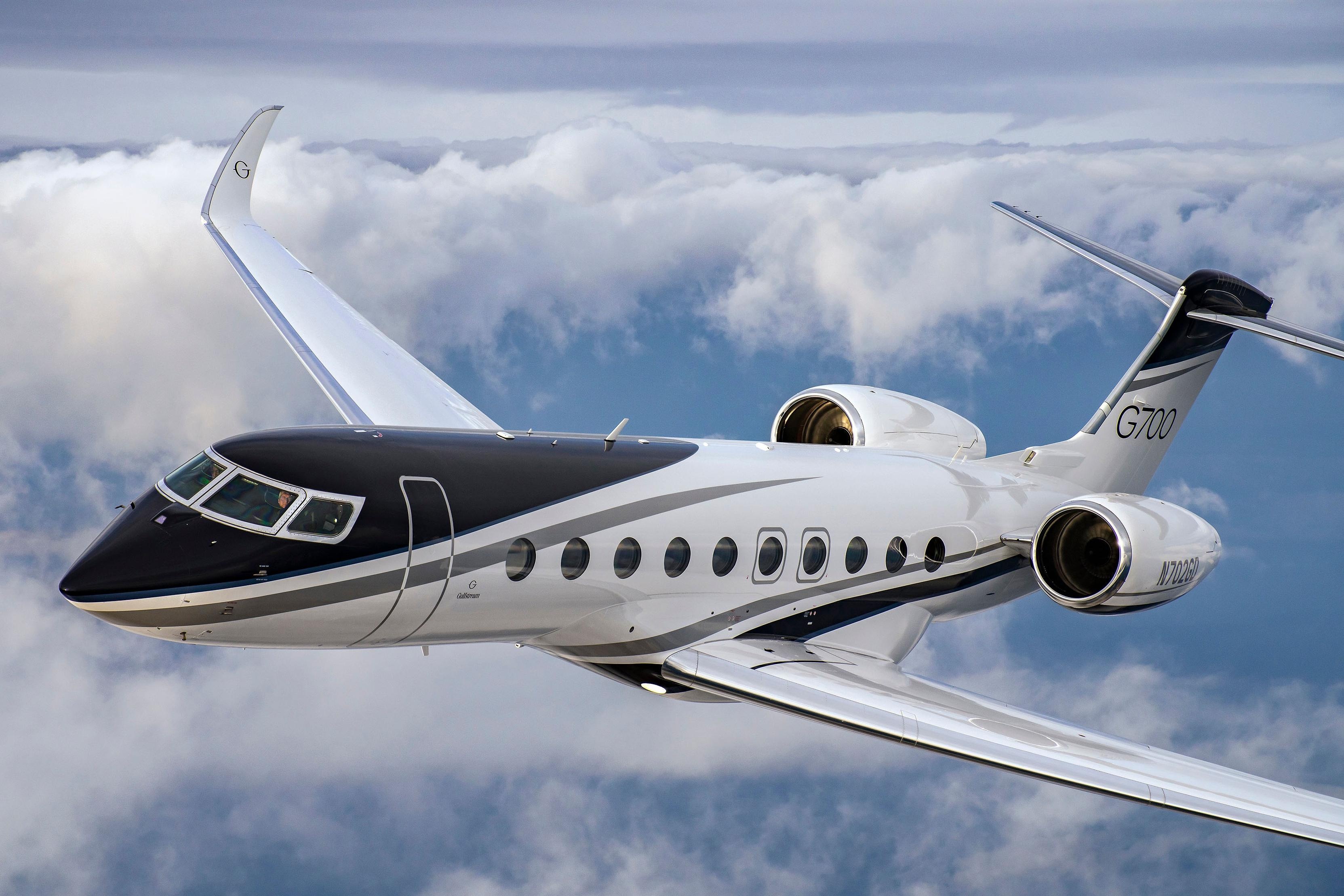 So lieu gay soc ve may bay G700 cua hai ty phu giau nhat the gioi hinh anh