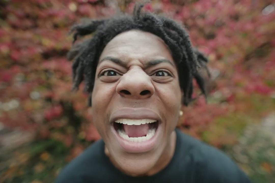 Ly do IShowSpeed 'nam lan bay luot' bi YouTube cam hinh anh