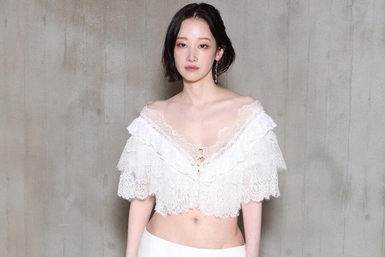 Vong hong gay soc cua ngoi sao Han Quoc hinh anh