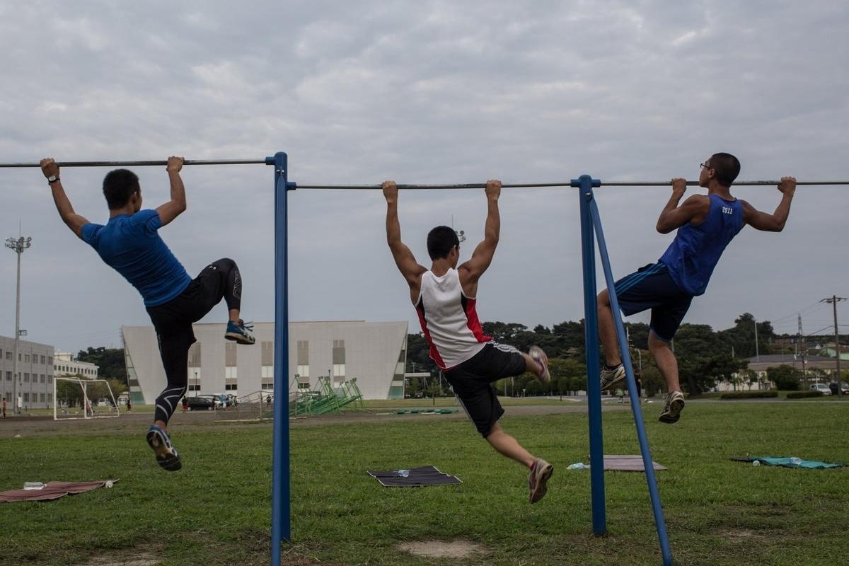 Ty le nam sinh Nhat Ban chua co nu hon dau cao ky luc hinh anh