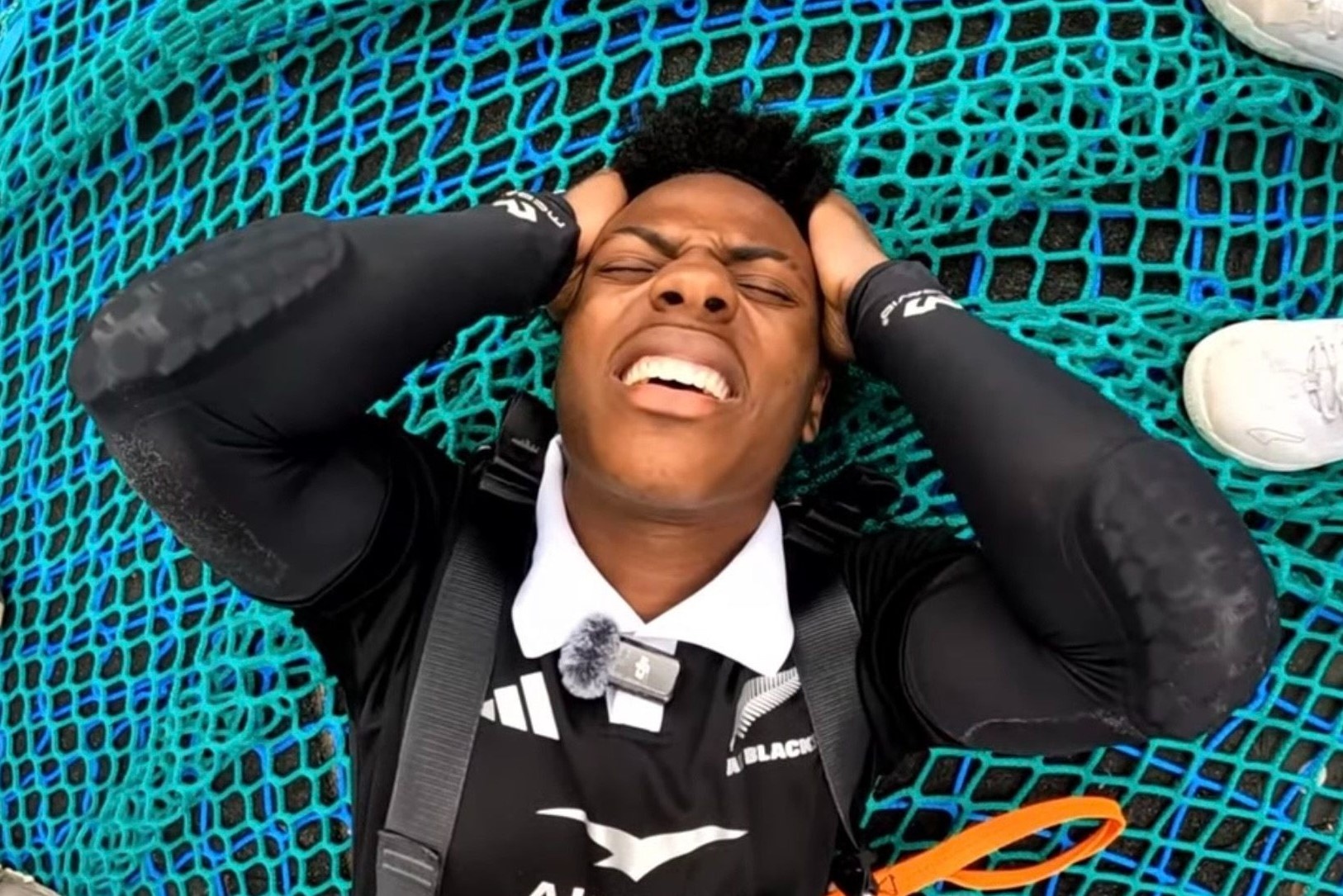 IShowSpeed gap rac roi hinh anh