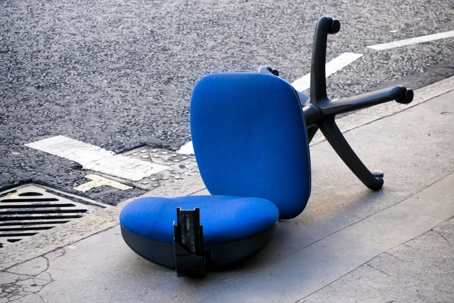 Lan song 'bo viec de phuc thu' trong nam 2025 hinh anh