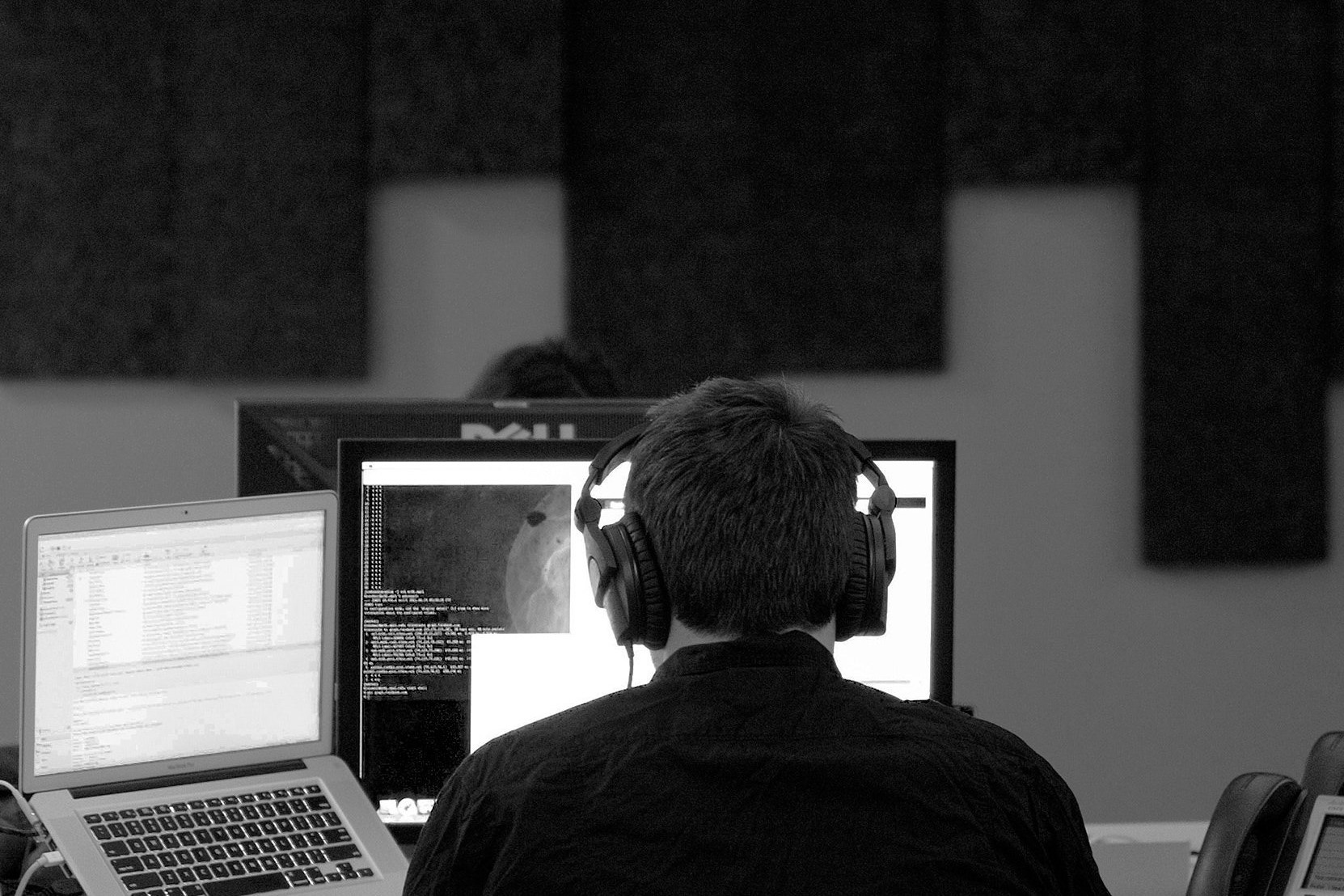 Thay gi khi bai dang cua 'nhan vien Nvidia Viet Nam' bi xoa sau 1 dem hinh anh