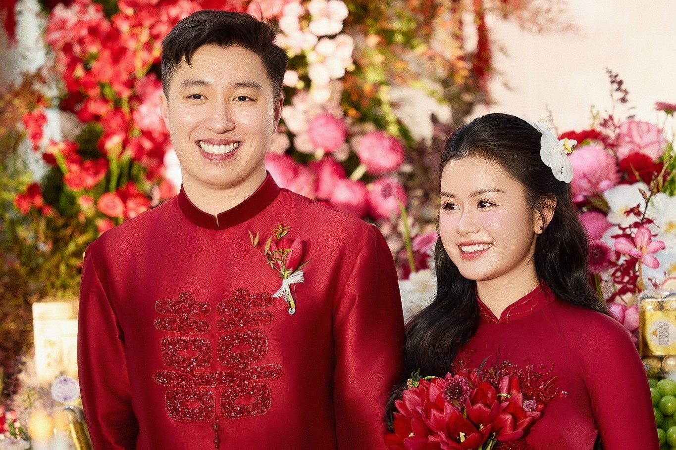 Chan dung anh trai, chi dau 'cuc pham' cua A hau Phuong Nhi hinh anh