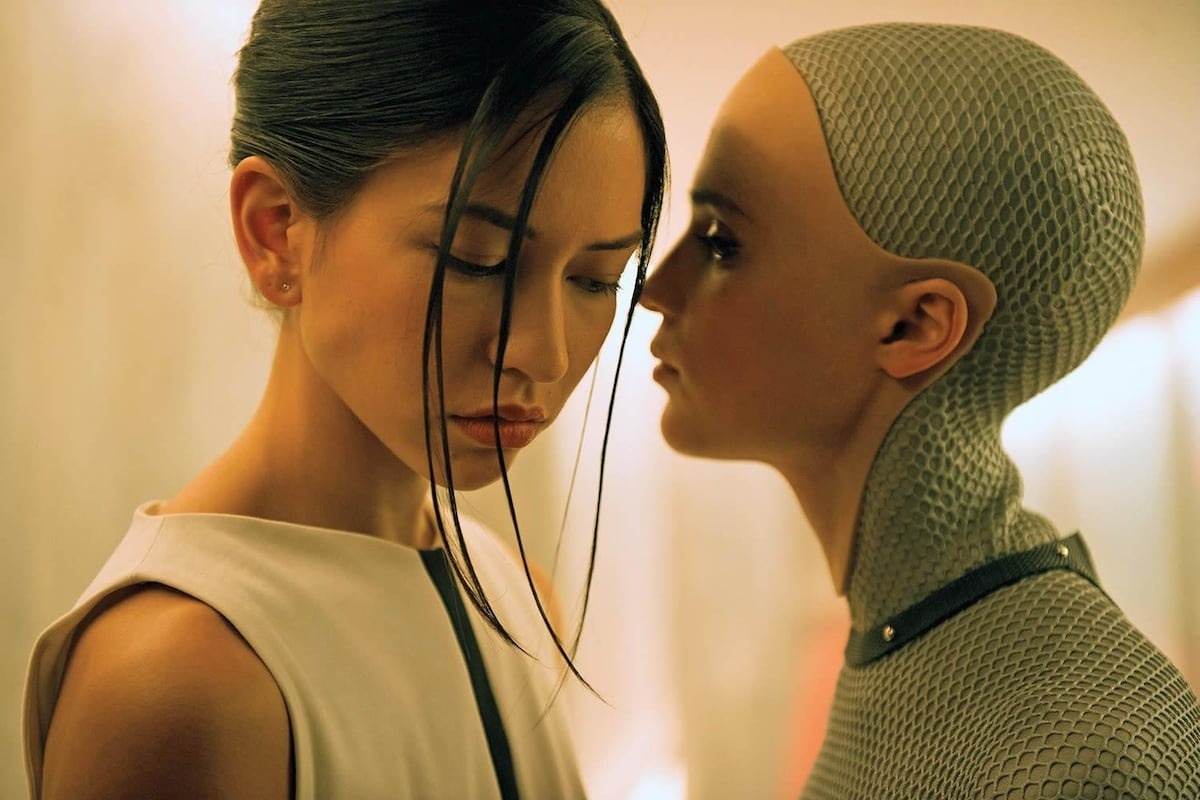 Vi sao robot tinh duc chi danh cho dan ong? hinh anh