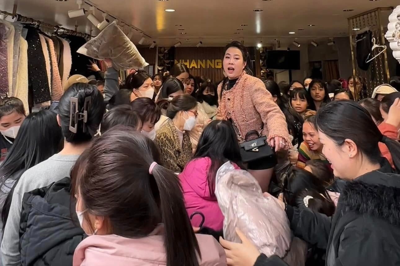 Thay gi tu vu 200 nguoi do ve nha TikToker Hai Phong hoc chot don hinh anh