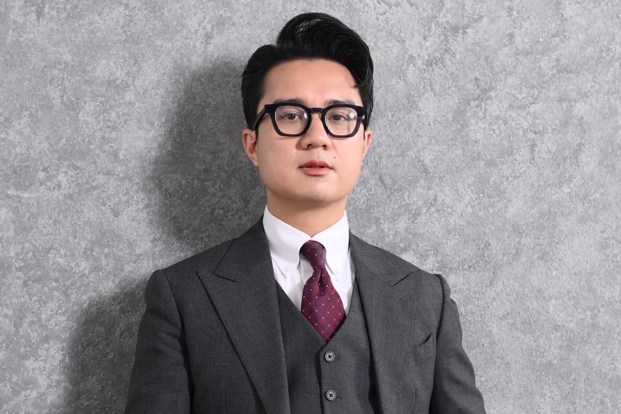 BTV Son Lam len tieng giua on ao ve phong su nhac den Quang Linh Vlogs hinh anh