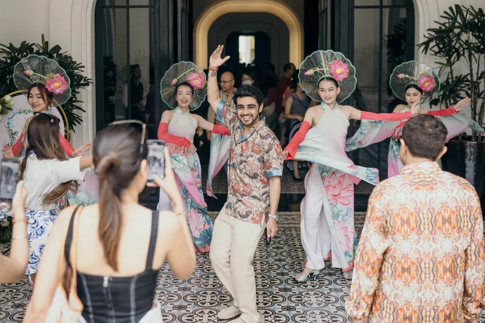 Cap doi An Do dua ngua TP.HCM 'vuot bien' ra Phu Quoc de to chuc cuoi hinh anh