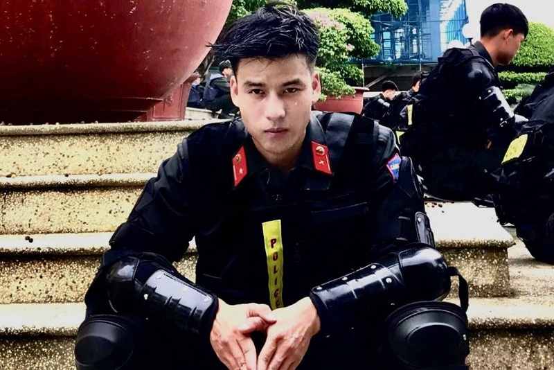 Cuoc song hien tai day bat ngo cua ‘nam than cuu hoa’ sau 3 nam hinh anh