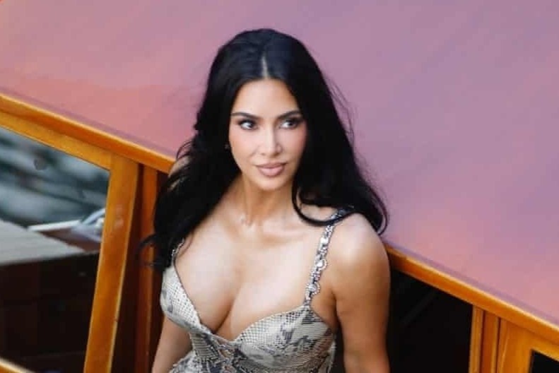 Chi em Kardashian ho bao o dam cuoi ty phu giau bac nhat the gioi hinh anh