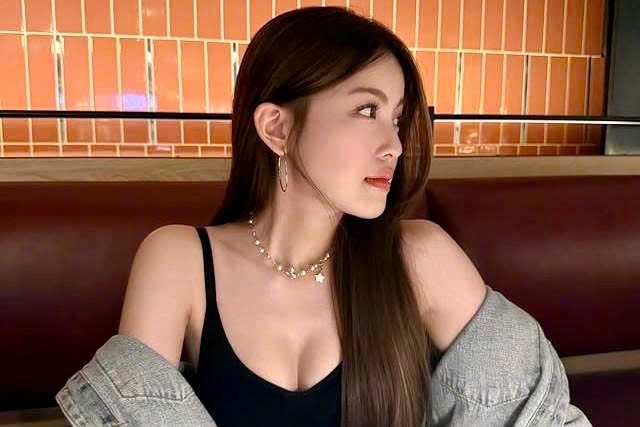 Ban gai tin don HIEUTHUHAI khac la hinh anh