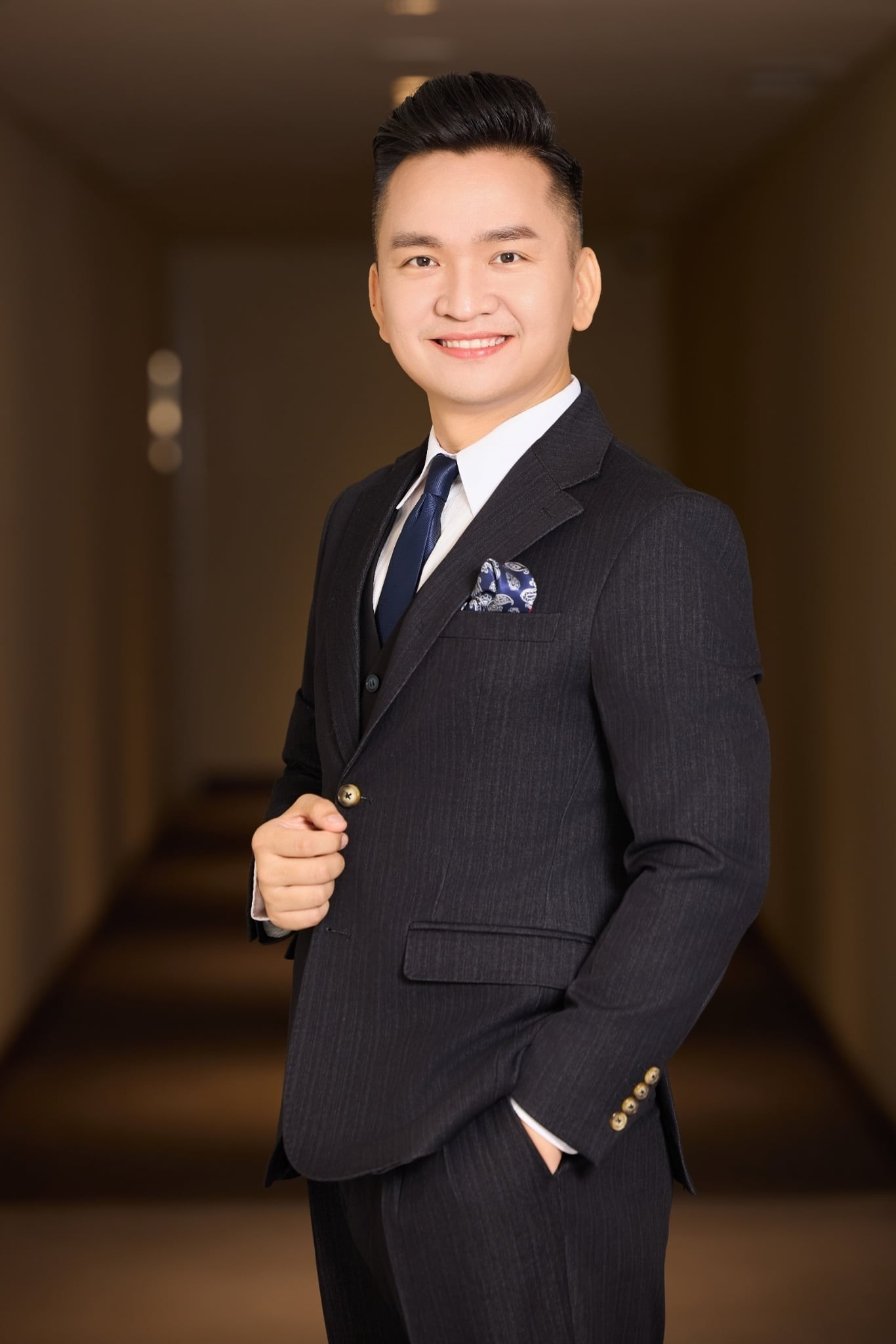 mc hanh phuc anh 2