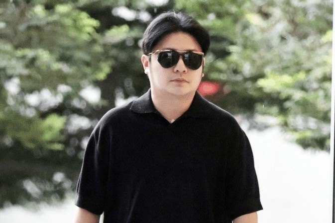 An phat voi 'nguoi sieu giau cua Singapore' hinh anh