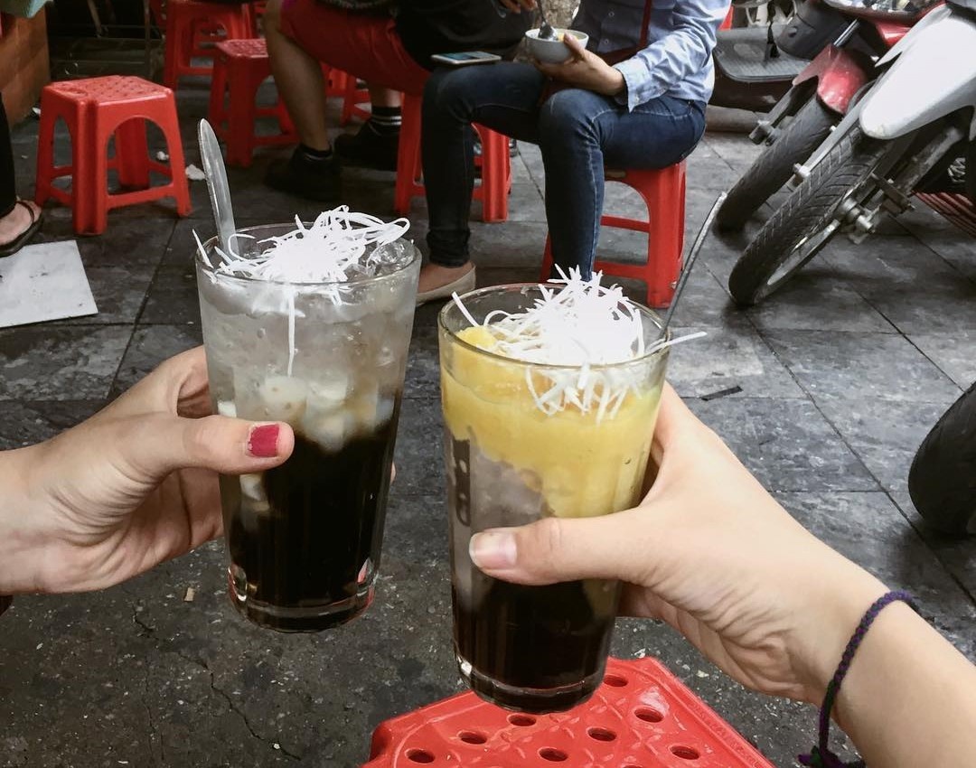 Nhung mon an chi tu 10.000 dong 'chong' lai dot nong ky luc o Ha Noi hinh anh