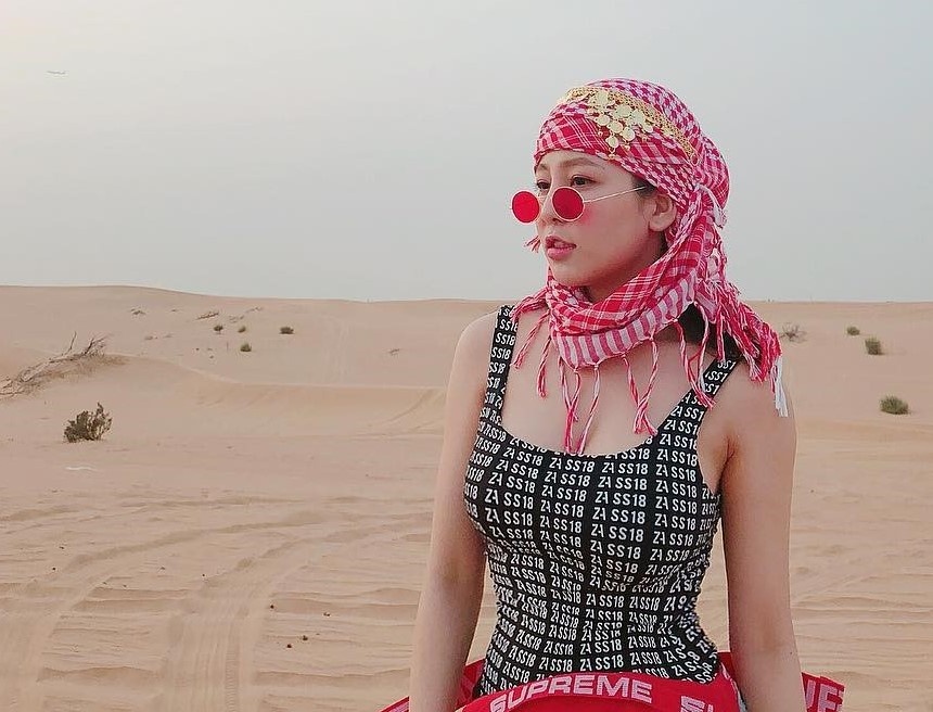 'Hot girl co vu World Cup' Tram Anh sang chanh trong anh du lich Dubai hinh anh