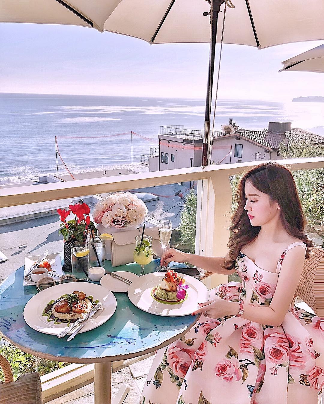 rich kid du lich anh 30