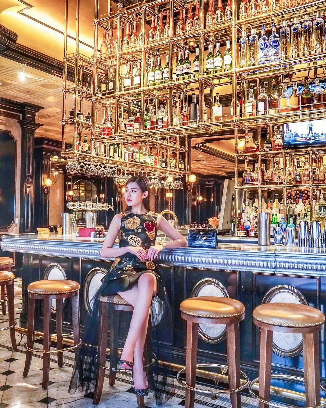 rich kid du lich anh 2