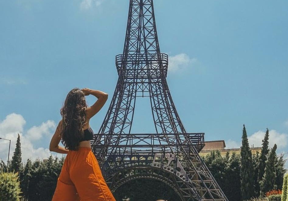 Khong den Phap van co the check-in voi nhung phien ban Eiffel nay hinh anh