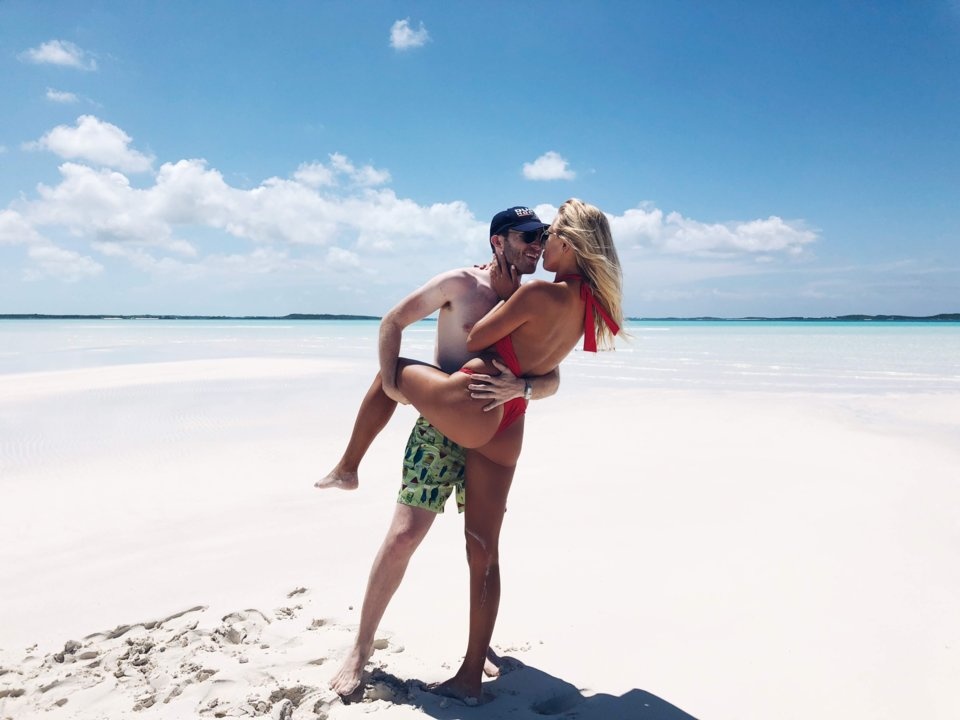 người mẫu bị cá mập cắn ảnh 7 nguoi mau bi ca map can anh 7