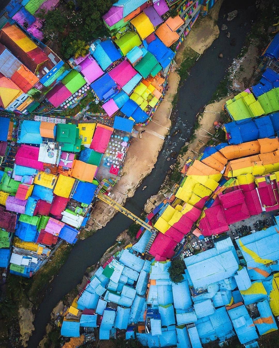 lang bay sac cau vong indonesia anh 7