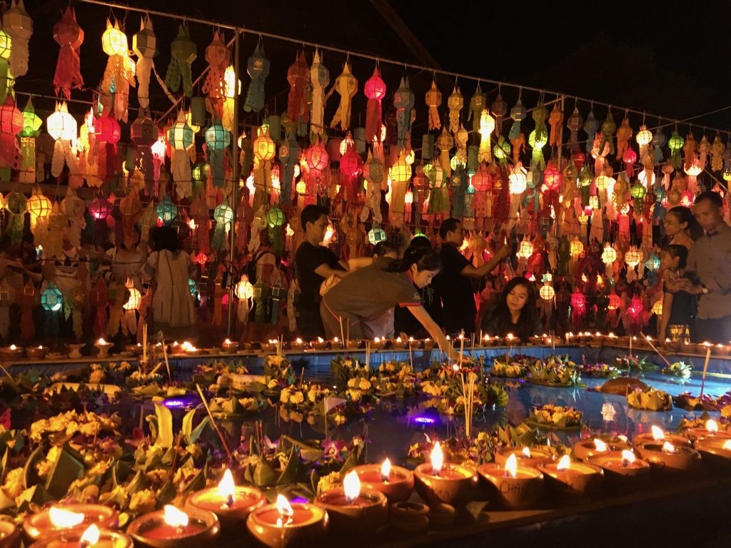 le hoi tha den troi chiang mai anh 4