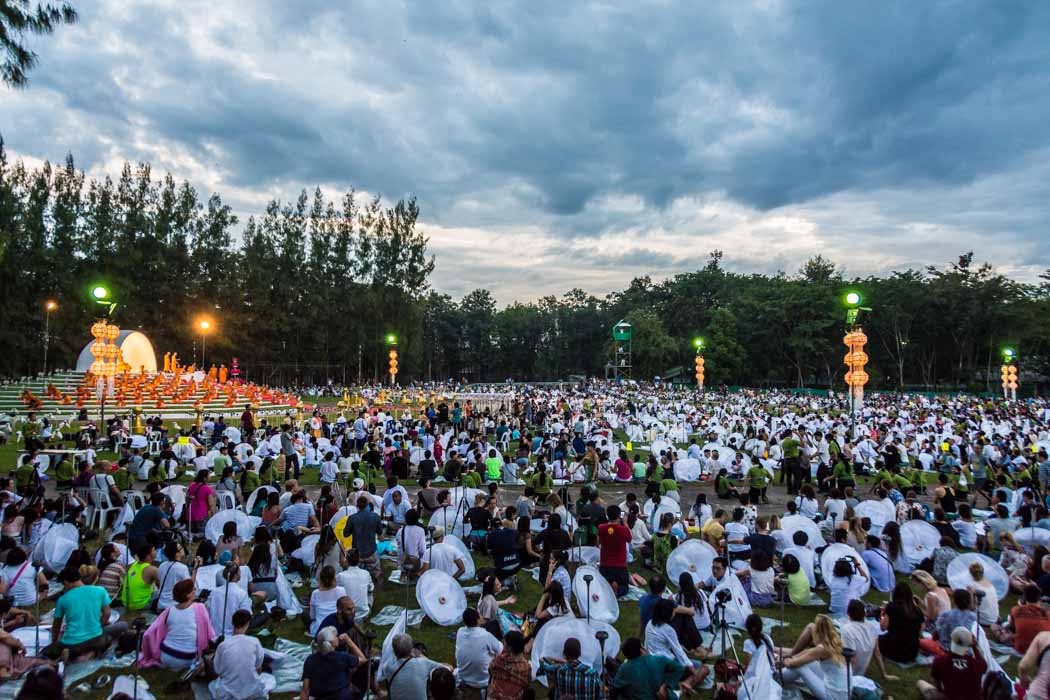 le hoi tha den troi chiang mai anh 7