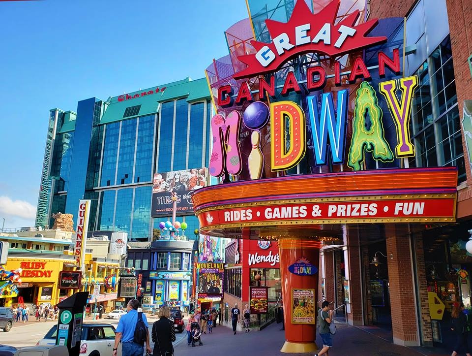 tran dang dang khoa di thac niagara anh 11