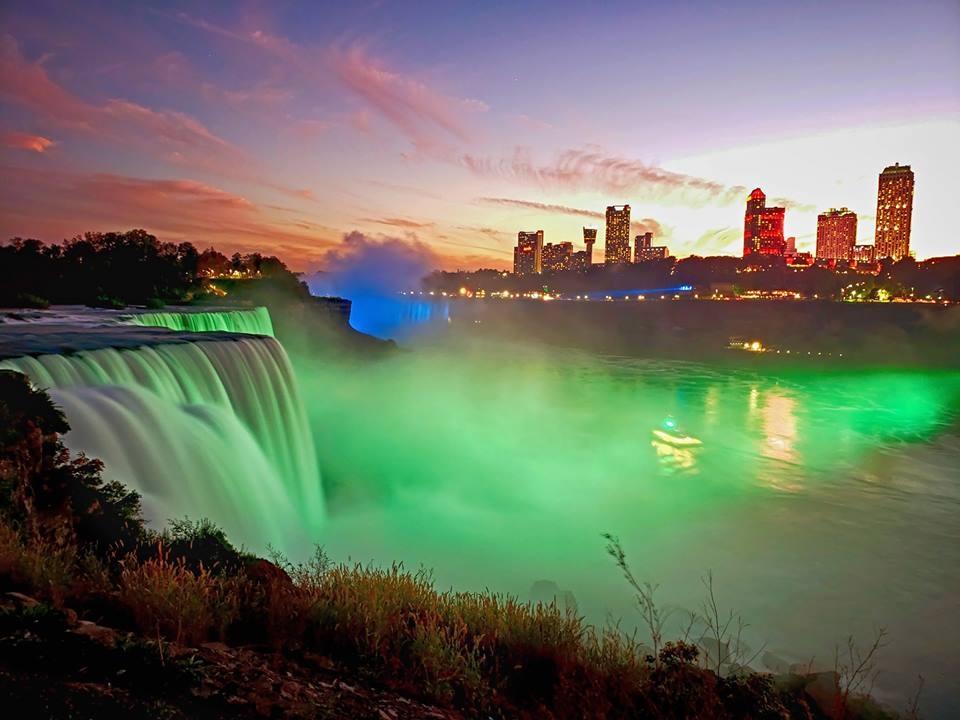 tran dang dang khoa di thac niagara anh 14