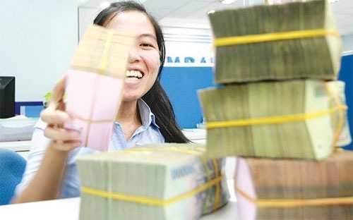 Thang dau nam Chinh phu vay no hon 600 trieu USD hinh anh