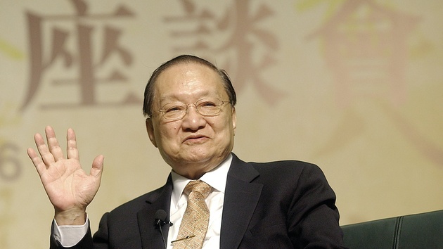 Kim Dung qua doi anh 1