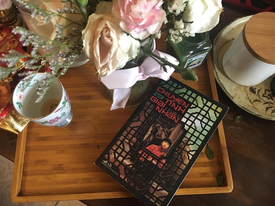 Sac gioi,  Truong Ai Linh,  chuyen tinh giai nhan,  Khuynh thanh chi luyen,  Tran Quang Duc dich anh 1