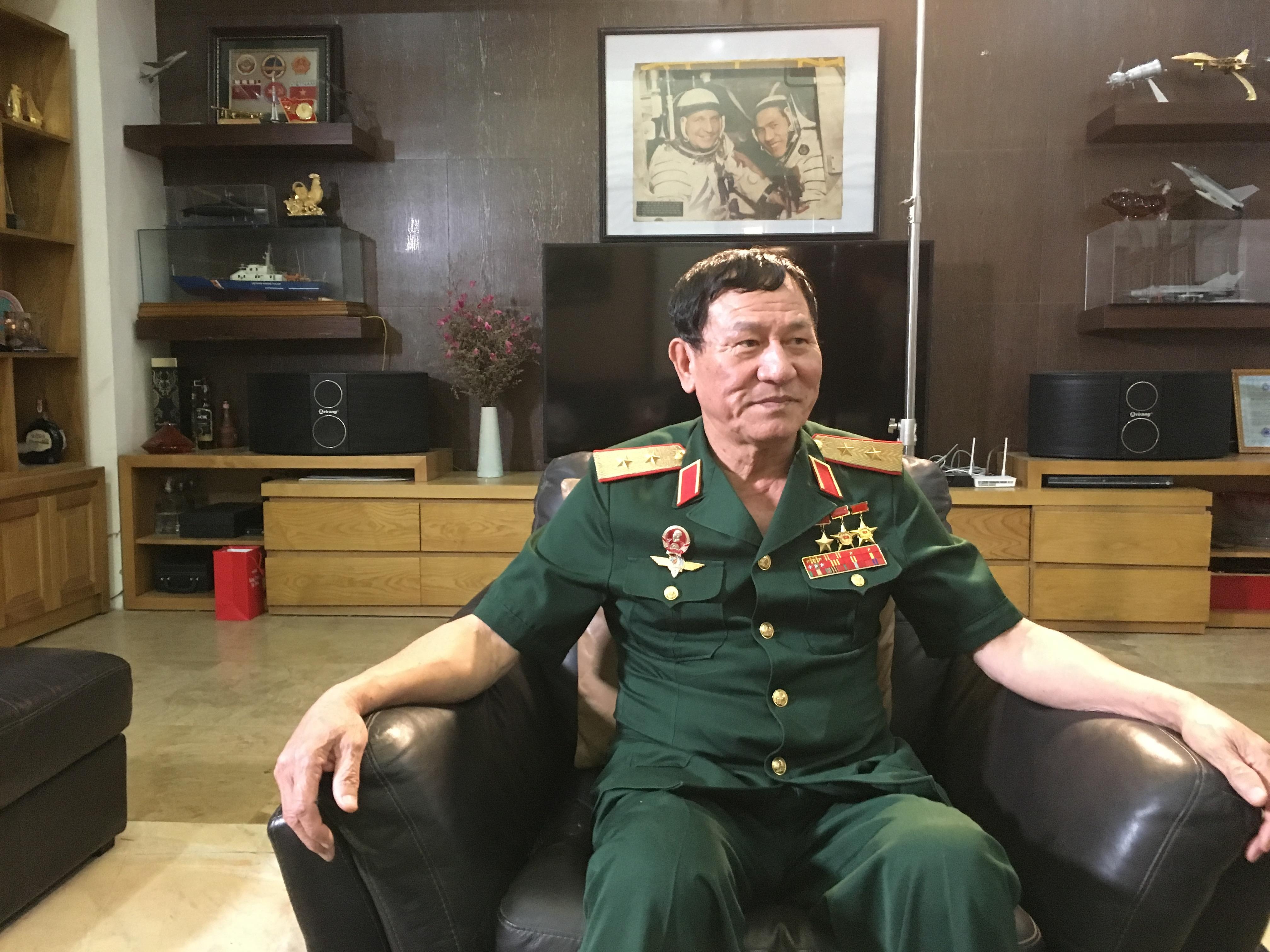 Nhung kieng ki trong chuyen bay vao vu tru cua anh hung Pham Tuan hinh anh