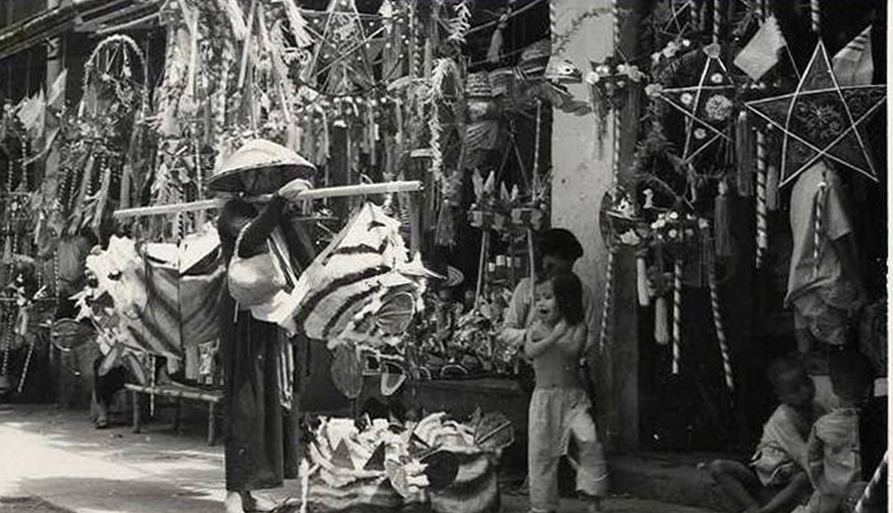 Thoi Tet Trung thu danh cho… nguoi lon vi dau bi cam? hinh anh