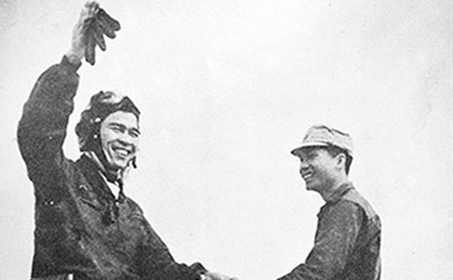 Anh hung phi cong ban ha may bay My va nhung so 7 trung hop hinh anh