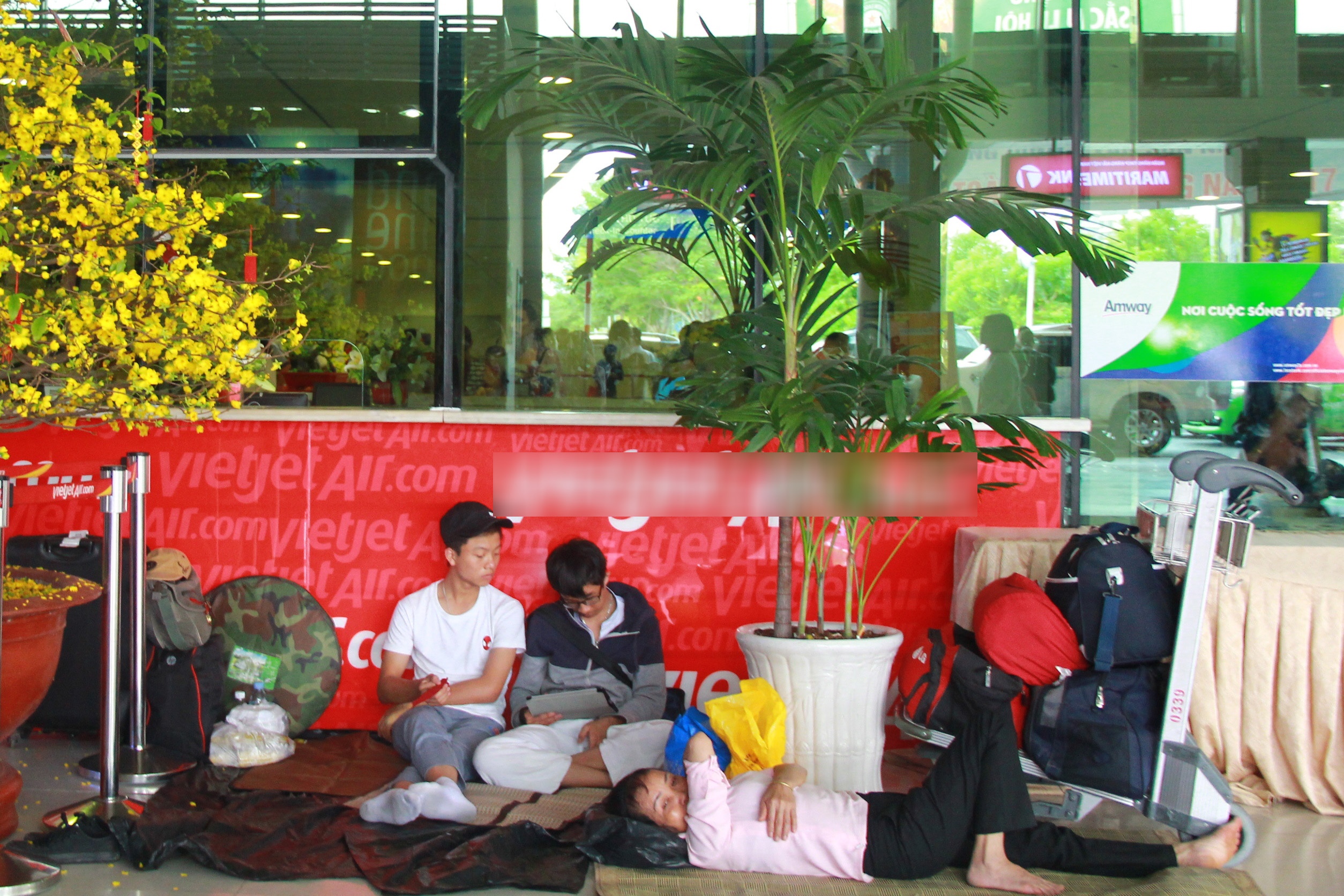 san bay dong ngay Tet anh 2